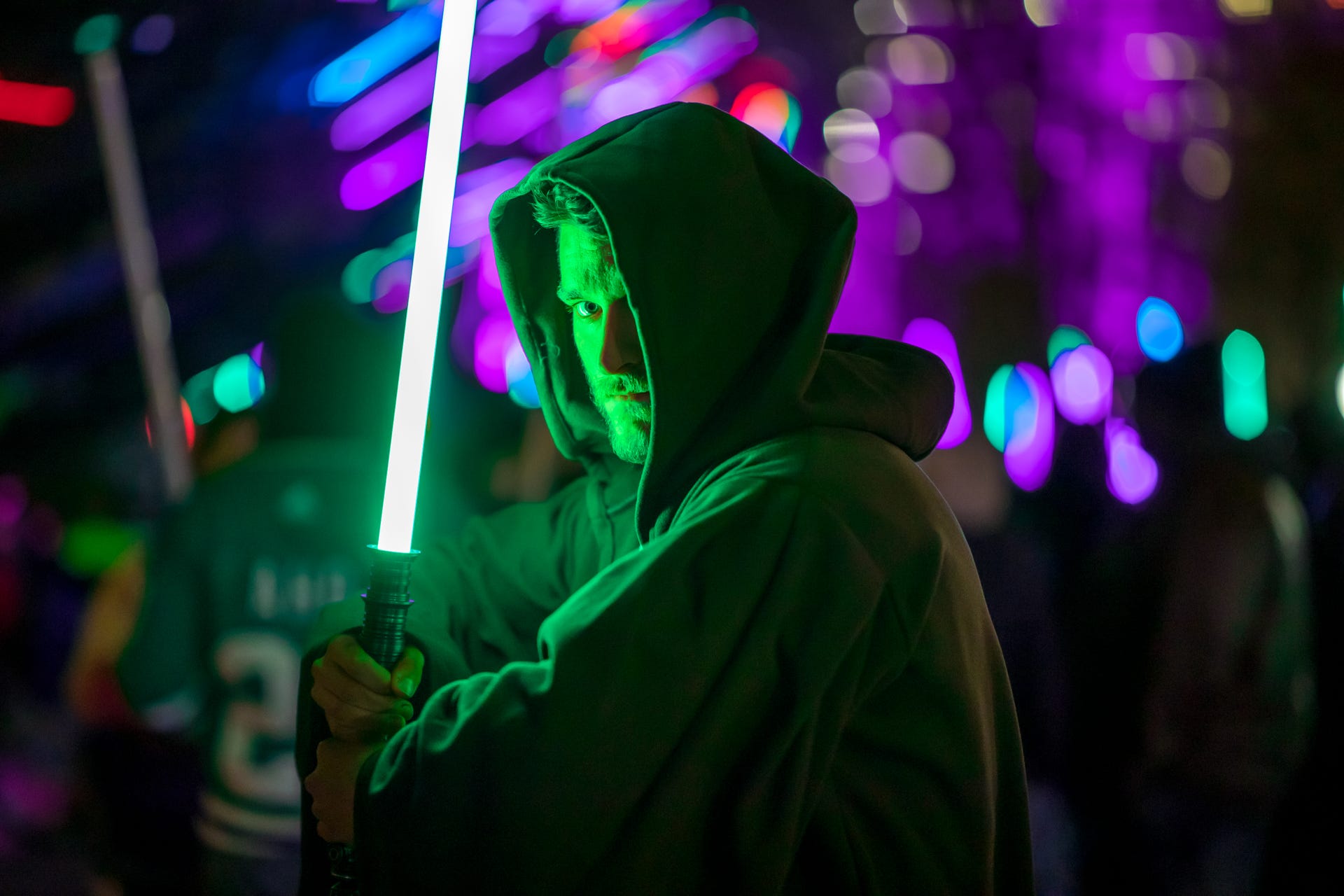 How To Cosplay As A Jedi On Star Wars Day Or Any Day Popverse how-to-cosplay-as-a-jedi-on-star-wars-day-or-any-day-popverse